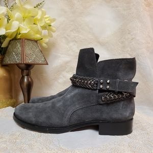 VC John Camuto Rider Suede Boots